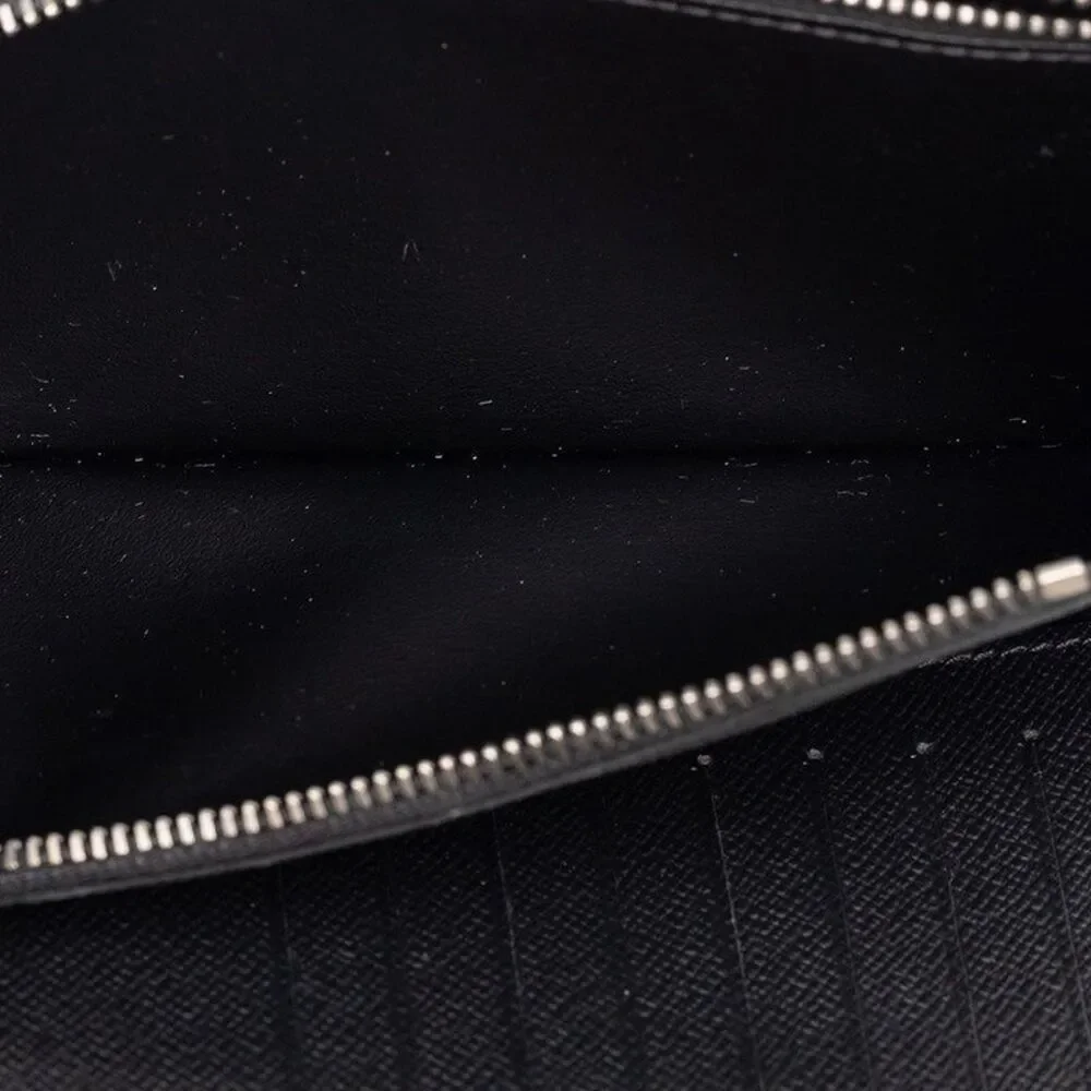 Louis Vuitton Zippy Wallet Vertical